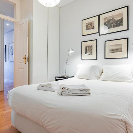 Castelo Design Aparment W/ Balcony & Super View By Lovelystay Lisbon Luaran gambar