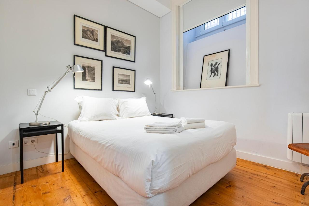 Castelo Design Aparment W/ Balcony & Super View By Lovelystay Lisbon Luaran gambar