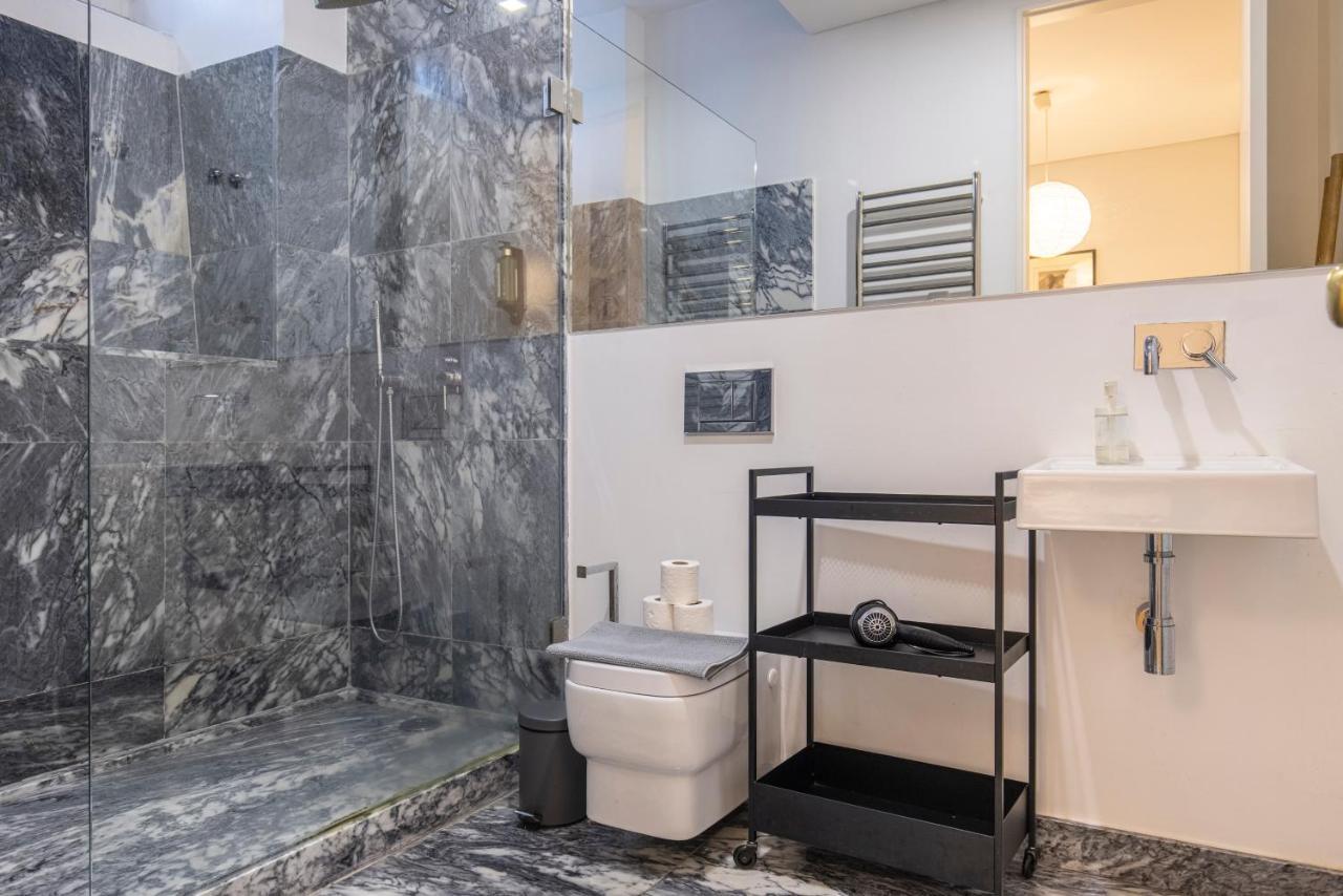 Castelo Design Aparment W/ Balcony & Super View By Lovelystay Lisbon Luaran gambar