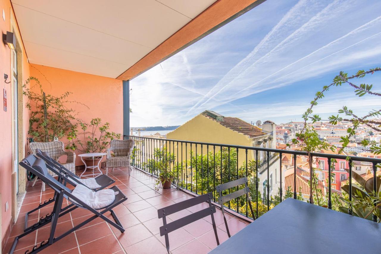 Castelo Design Aparment W/ Balcony & Super View By Lovelystay Lisbon Luaran gambar