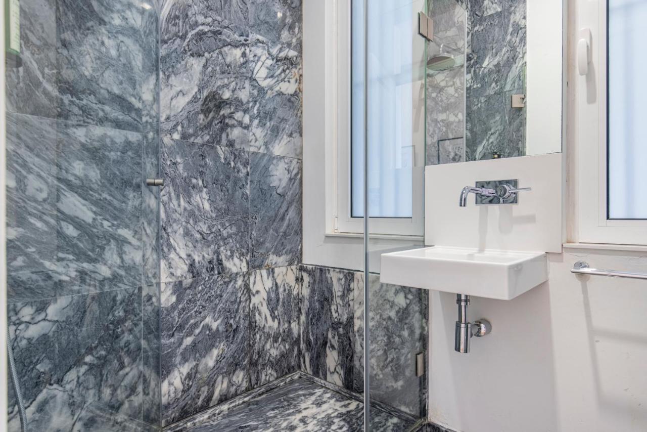 Castelo Design Aparment W/ Balcony & Super View By Lovelystay Lisbon Luaran gambar