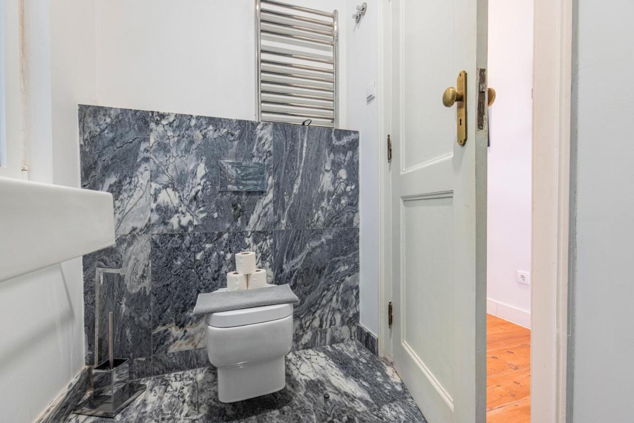 Castelo Design Aparment W/ Balcony & Super View By Lovelystay Lisbon Luaran gambar