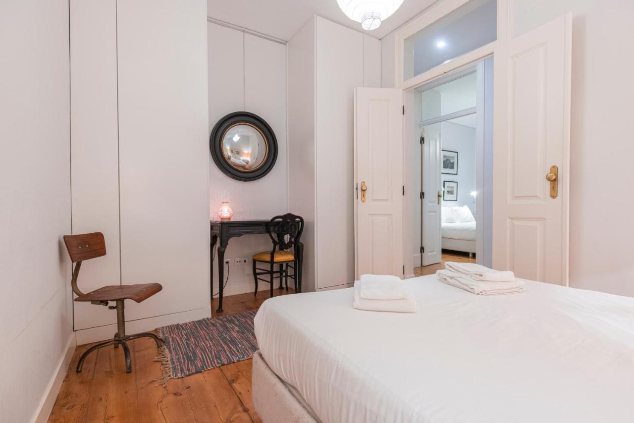 Castelo Design Aparment W/ Balcony & Super View By Lovelystay Lisbon Luaran gambar