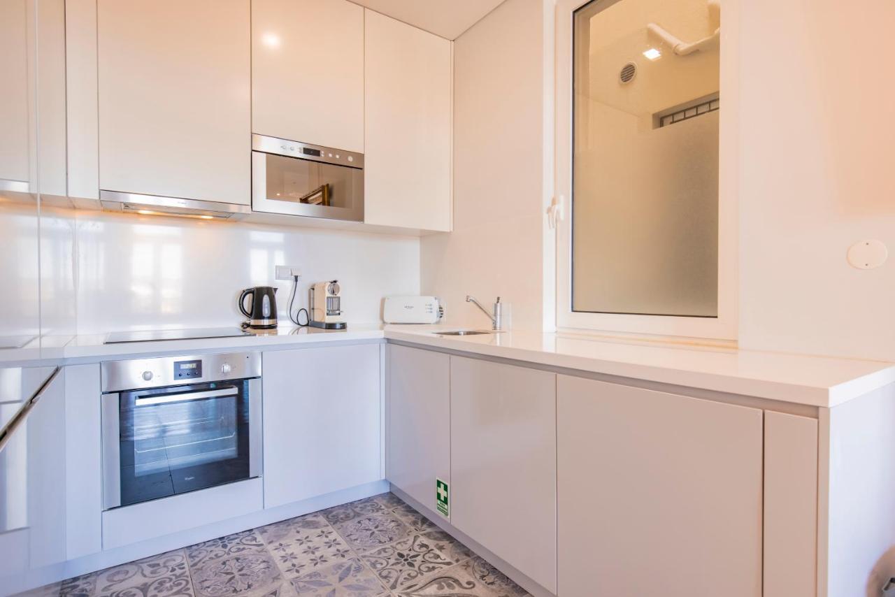 Castelo Design Aparment W/ Balcony & Super View By Lovelystay Lisbon Luaran gambar